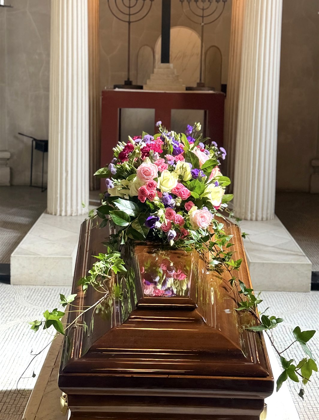 Begravningsarrangemang från Melanders Blommor